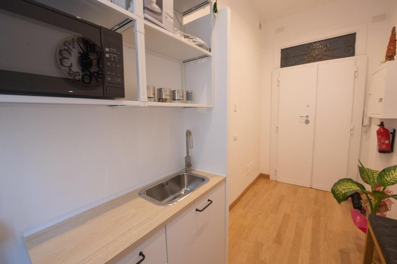Bed and Breakfast Domus Castroni Germanico Rzym Zewnętrze zdjęcie